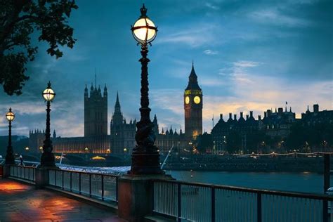 8 Affordable Trips To Take In 2019 Smartertravel London Rain Cheap
