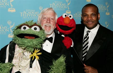 Elmo Puppeteer Resigns Amid Sex Allegations Photo 18 Cbs News
