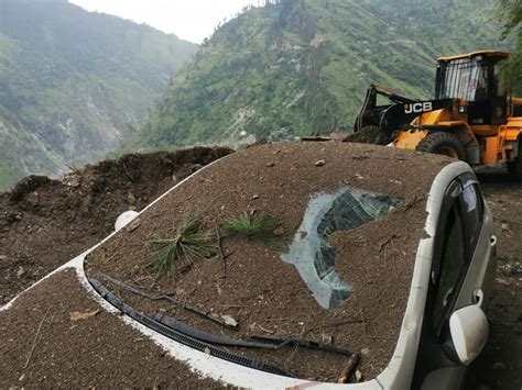 Kinnaur Landslide Live News Updates 4 Dead 10 Rescued Shooting Stones Rubble Hamper Rescue