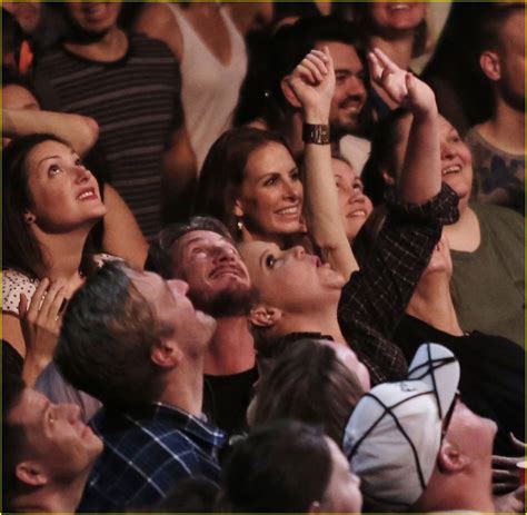 Full Sized Photo Of Sean Penn Amy Schumer Sit Front Row At Madonnas