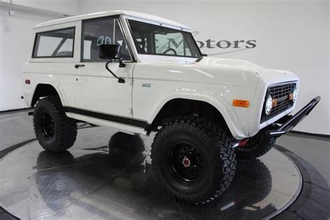 Ford Bronco White Soft Top