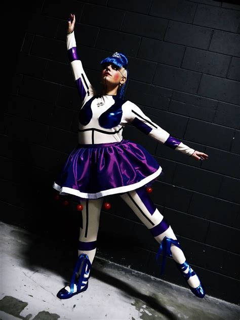 finished my ballora cosplay on time for the release of sister location x photography by