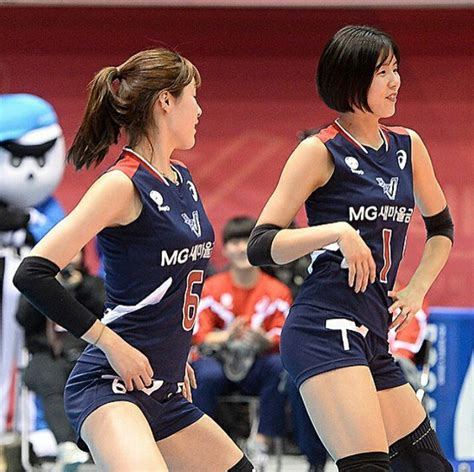 Goddess twin volleyball players, lee da young and lee jae young found themselves in the middle of a severe bullying scandal when they were accused by in light of the controversy, lee da young and lee jae young have both been suspended from their team and the volleyball league indefinitely. Volleyball:วอลเลย์บอลที่รัก: Lee Jae-yeong:South Korean ...