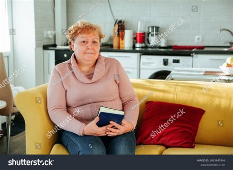 10557 Old Fat Woman Images Stock Photos And Vectors Shutterstock