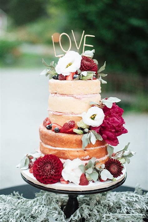 Rustic Wedding Cakes For The Perfect Country Reception