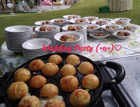 Setelah mengetahui semua bahan wajib takoyaki asli jepang, yuk moms coba resep berikut untuk cemilan di rumah bersama keluarga. Setelah Solo, di Yogyakarta Juga Ada Penjual Takoyaki Asli Orang Jepang