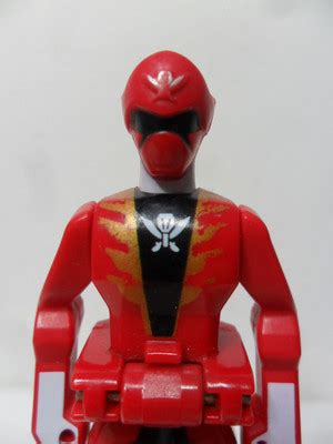 Power Rangers Kaizoku Sentai Gokaiger Red Kaizoku Ranger Key Figure