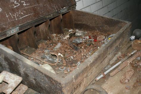 Strange Discoveries Found Inside An Abandoned Building 74 Pics