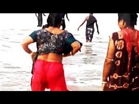 Deshi Hot Aunty Taking Sunbath Digha Sea Youtube