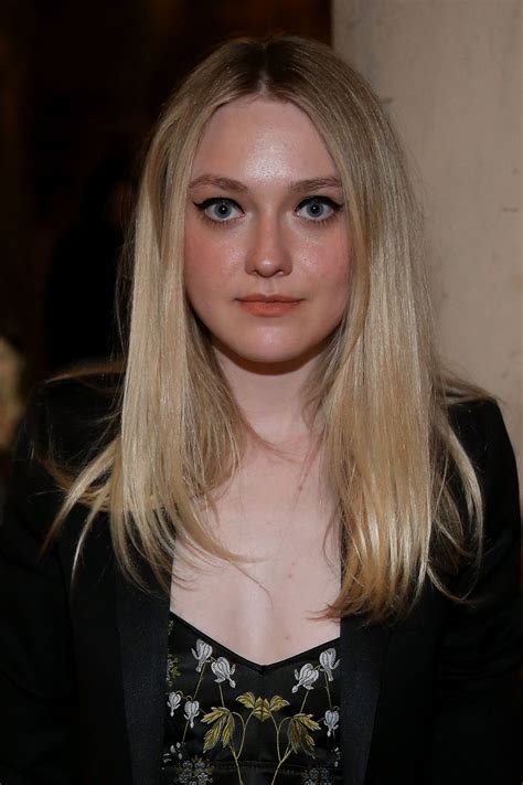 Here you will find the latest news about her acting career, daily updates about her other projects and a photo gallery. Dakota Fanning Archives - HawtCelebs - HawtCelebs