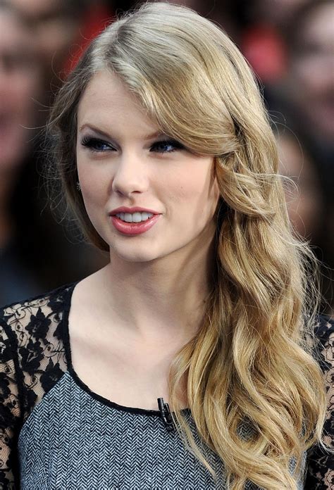 Taylor Swift Beautiful Close Up Stills Hot And Sexy World Model Girls