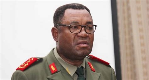 Presidente Exonera Chefe Do Estado Maior General Das Forças Armadas Angolanas