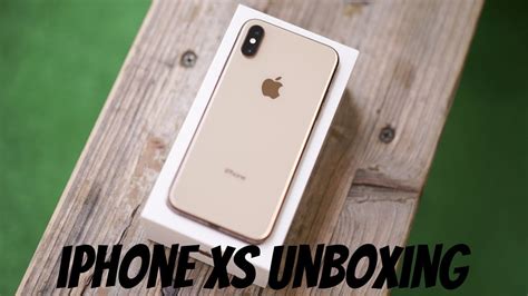 Apple Iphone Xs Gold Unboxing And First Impressions Youtube