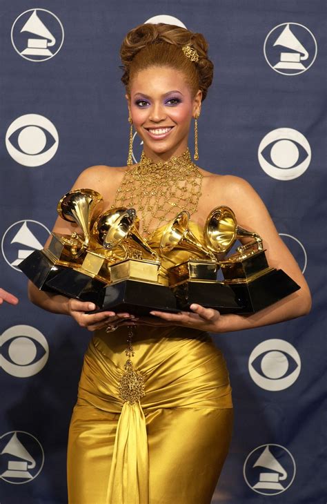the most iconic grammys outfits of all time vrogue