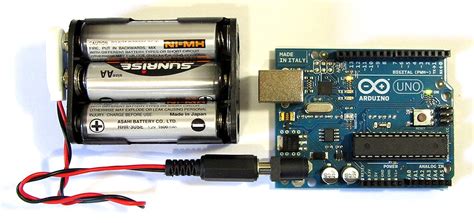 Battery Powering Arduino Uno