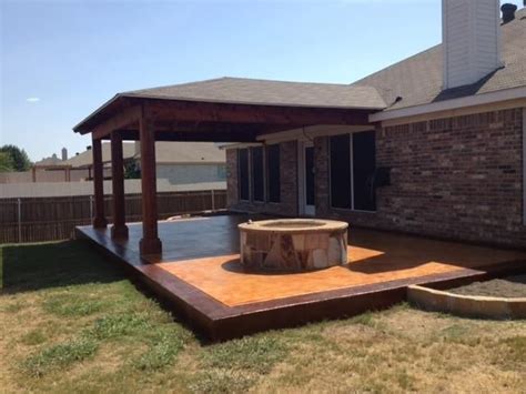 Fort Worth Landscape Company Installs Covered Cedar Patio