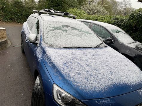 snow and sleet hits uk as thousands face chilly return to pub gardens news news metro news