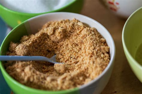 Farinha De Amendoim Benef Cios Como Usar E Receitas