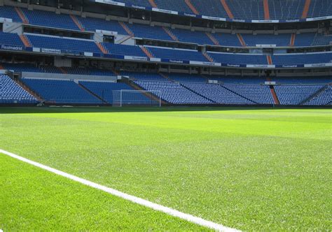 The bernabeu stadium will have a retractable roofcredit: Come To Santiago Bernabeu, Real Madrid CF Headquarters ...