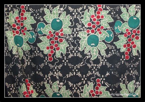 East kalimantan batik often uses various shades of orange, green, pink, and red. culture + visual + archives: Batik Kalimantan Barat Motif ...