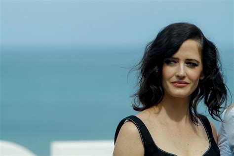 Eva Green Sexy Tits From The Side 110 Photos The Fappening