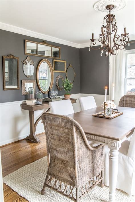 Check spelling or type a new query. 11 Breathtaking Traditional Dining Room Wall Decor Ideas That Will Inspire You