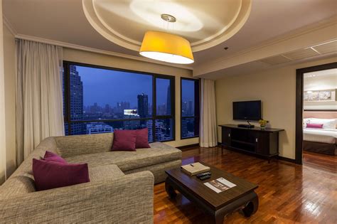 The bandara suites silom bangkok is located in the heart of silom, one of bangkok's most important financial, shopping, restaurant and night life districts. Bandara Suites Silom, Bangkok - Go Thai. Be Free - Tourism ...