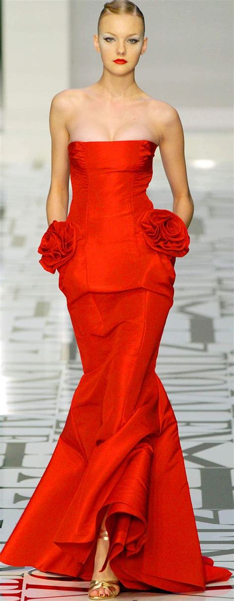 Valentino Autumnwinter 2004 Ready To Wear Show Report Red Fashion