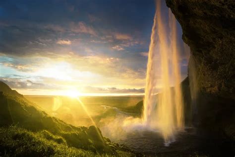 Seljalandfoss Waterfall At Sunset In Hdr Iceland — Stock Photo