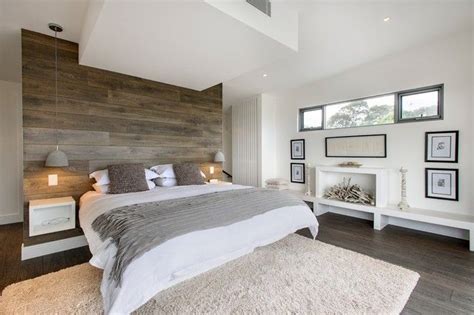inspirierende schlafzimmer mit wandpaneelen aus holz trendomatcom