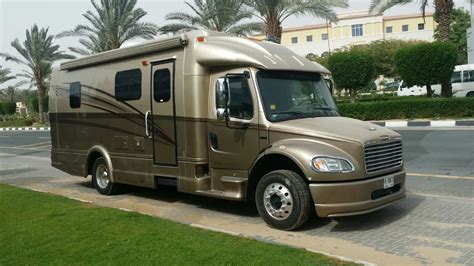 Motor Home Rv 26 Ft Connection Chauffeur Reservations