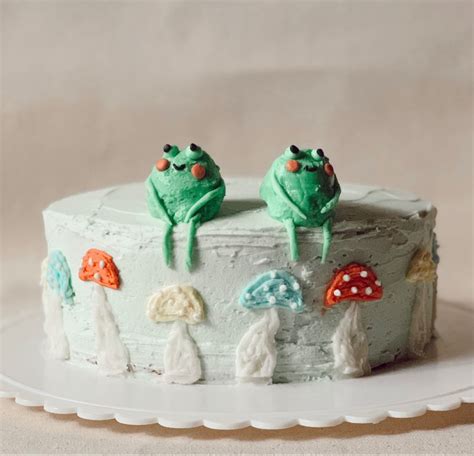 frog cake frog cakes cute birthday cakes simple birthday cake