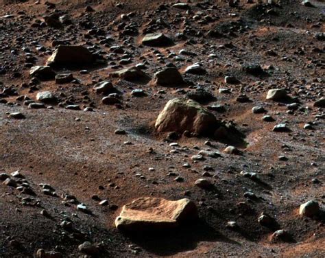 8 Mysterious Images Of Mars