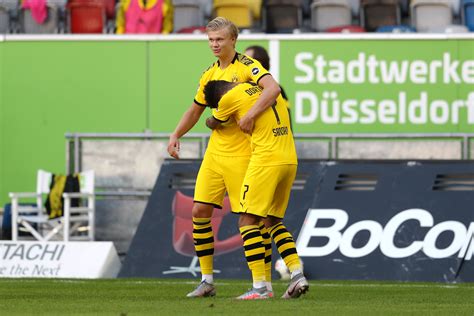 Erling haalanderling haaland goalserling haaland 2021erling haaland borussia dortmund erling haaland vs sevillaerling haaland champions league. BVB Coach Injures Self Celebrating Haaland Goal vs Dusseldorf