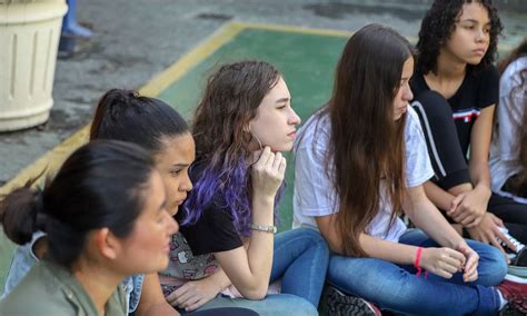 Projeto Leva Mulheres Para Apresentar Suas Profissões A Meninas Das Escolas Públicas De São