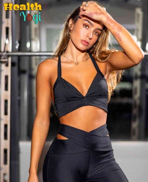 Sommer Ray Diet Plan And Workout Routine Updated Health Yogi
