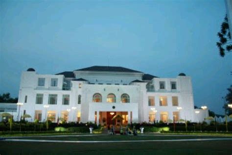 See more of apam balik seri menanti istana on facebook. Istana Besar Seri Menanti