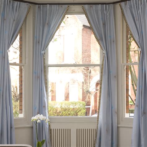 11 Beautiful Window Dressing Ideas