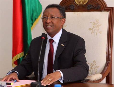 Madagascar Le President Hery Rajaonarimampianina Pour Un Nouveau