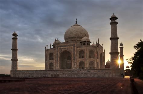 5 fascinating facts about the taj mahal page 2 of 5 the crazy facts