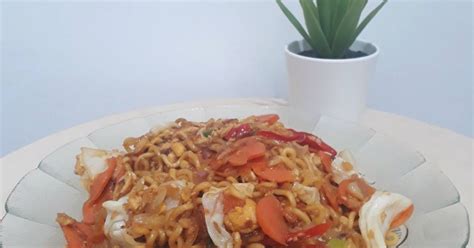 Untuk jenis sayur yang biasanya digunakan yaitu berupa sawi putih, wortel,. 9.250 resep mie goreng sederhana enak dan sederhana - Cookpad