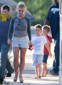 Here Comes The Bride Britney Spears And Jason Trawick Will Marry