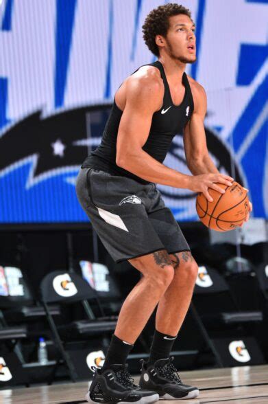 Learn about aaron gordon's height, real name origin aaron gordon is an american professional nba player currently playing for the orlando. Aaron Gordon to miss Game 2 against Milwaukee | NBA.com