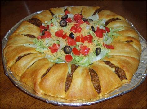 Now You Can Pin It!: Crescent Roll Taco Dinner