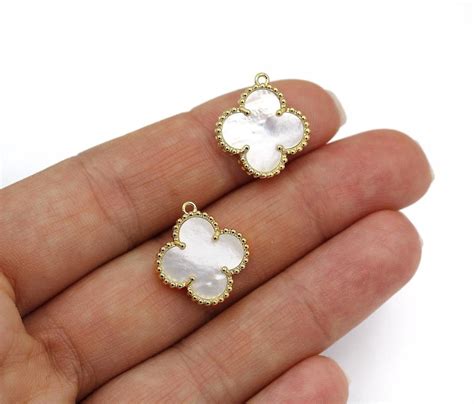 Gold Clover Pendant Mother Of Pearl Four Leaf Clover Necklace Etsy