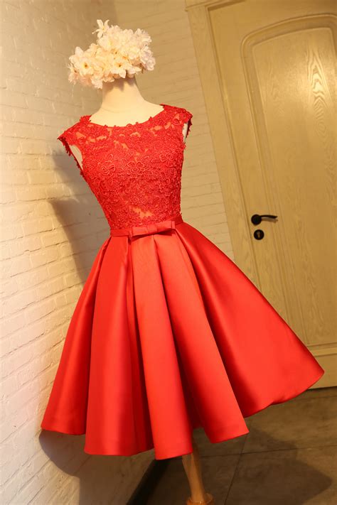 By embracing the traditional, or adding an authentic charm to a contemporary ceremony with vintage styles, these stunning dresses offer a whole new dimension to the atmosphere of the wedding that can be adjusted and planned for maximum effect. Cute A-line lace short prom dress,evening dress,homecoming ...