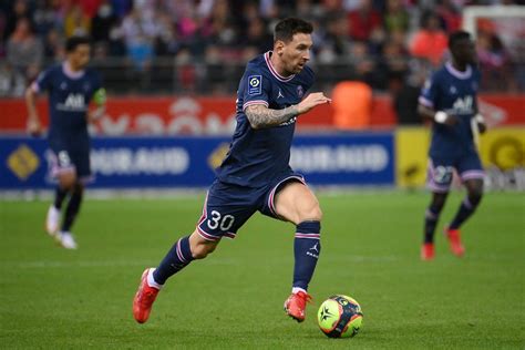 Lionel Messi Las Esperadas Imágenes Del Debut Con El Paris Saint