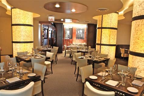 Quay Restaurant Quietly Shutters in Streeterville After Lawsuit Over ...