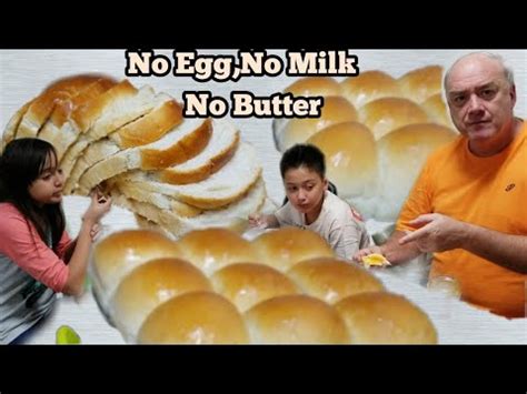 Kali ini saya bikin roti tawar original. Resep Roti Lembut tanpa Telur,Susu,Mentega. Bisa jadi Roti Tawar & Sobek. - YouTube