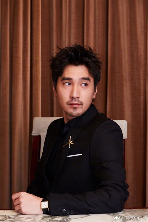 Lin Gengxin Posts A Bad Pic Of Mark Chao Who Pays It Back With More